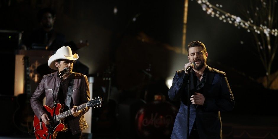 Chris Young and Brad Paisley Sing ‘The First Noel’