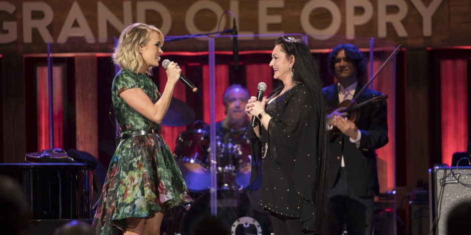 Carrie Underwood Invites Crystal Gayle to Join the Grand Ole Opry