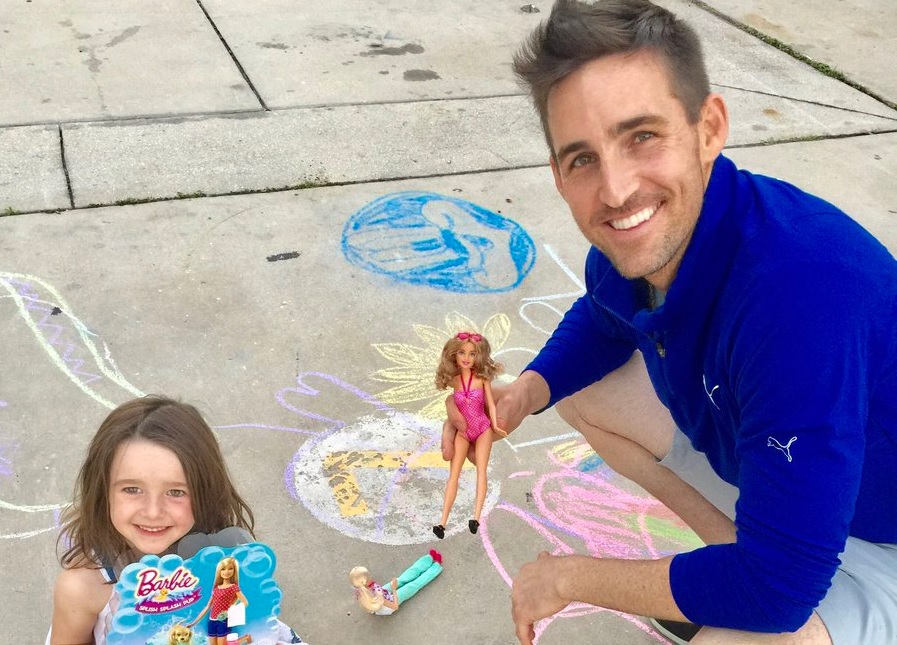 Jake Owen Proves He’s the World’s Best Dad in Facebook Live Video