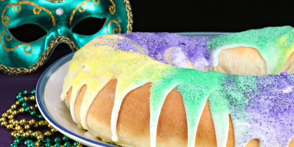 Let The Good Times Roll With a Homemade Mardi Gras King Cake