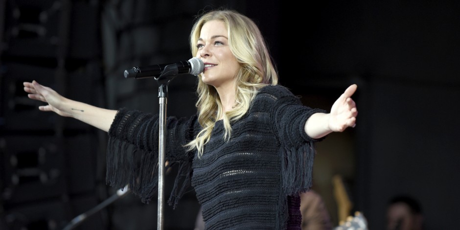 LeAnn Rimes to Be Honored by Human Rights Campaign at Nashville Equality Dinner