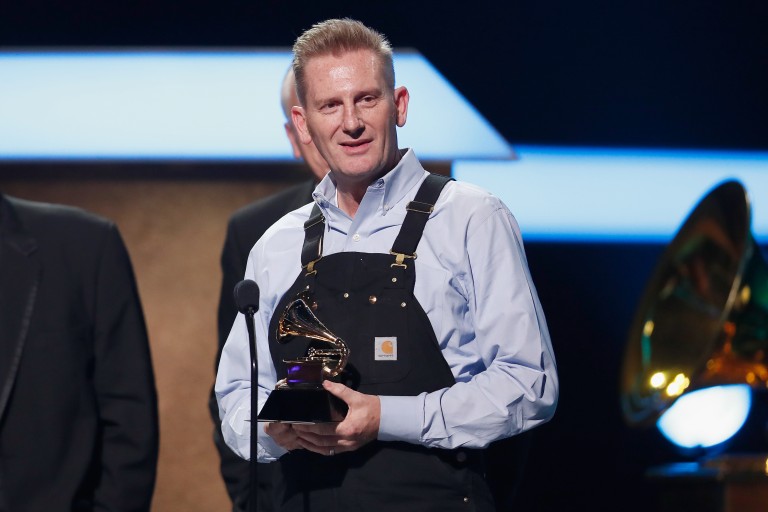Rory Feek Gives Emotional Speech After Winning GRAMMY for ‘Hymns’
