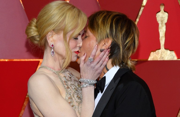 Keith Urban and Nicole Kidman Make Steamy Red Carpet Appearance at The Oscars