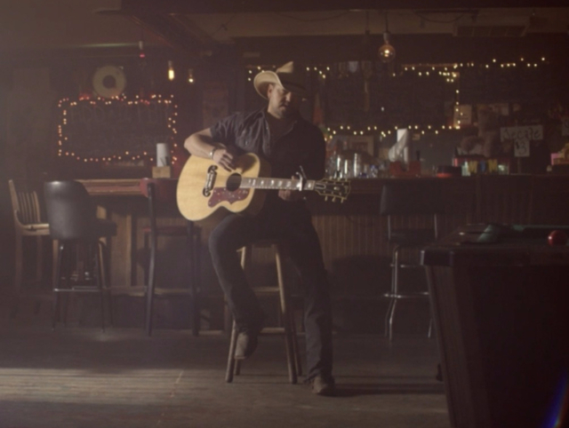 Jason Aldean Channels Heartbreak in ‘Any Ol’ Barstool’ Music Video