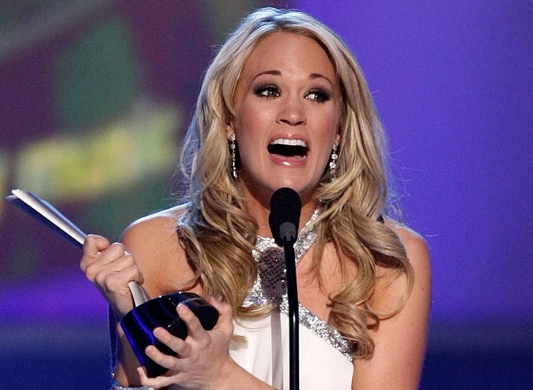 Remember When Carrie Underwood Won Her First Entertainer of the Year Award?
