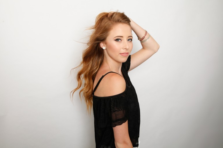 Kalie Shorr Uses Girl Power and Clever Songwriting to Guide Her New EP, ‘Slingshot’