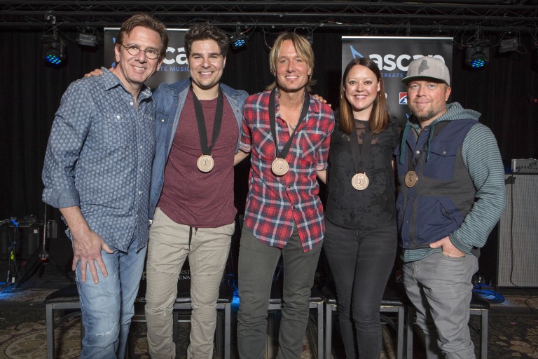 Keith Urban Revels in Success of 22nd No.1 Single, ‘Blue Ain’t Your Color’