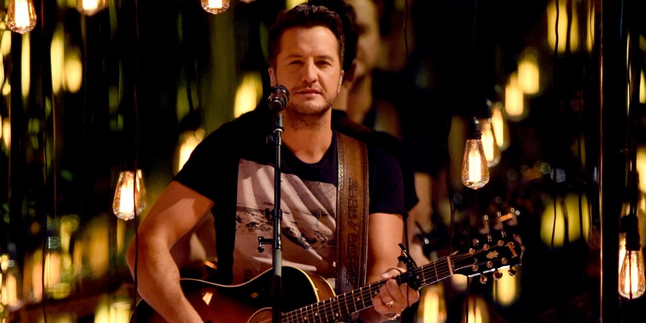 Luke Bryan Slows Things Down with ‘Fast’ Performance at ACM Awards