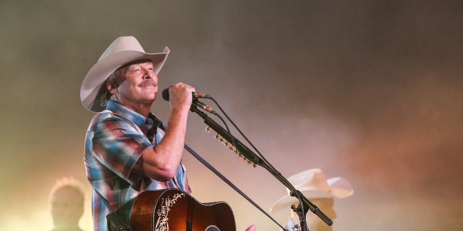 Alan Jackson To Be Inducted Into Songwriters Hall of Fame