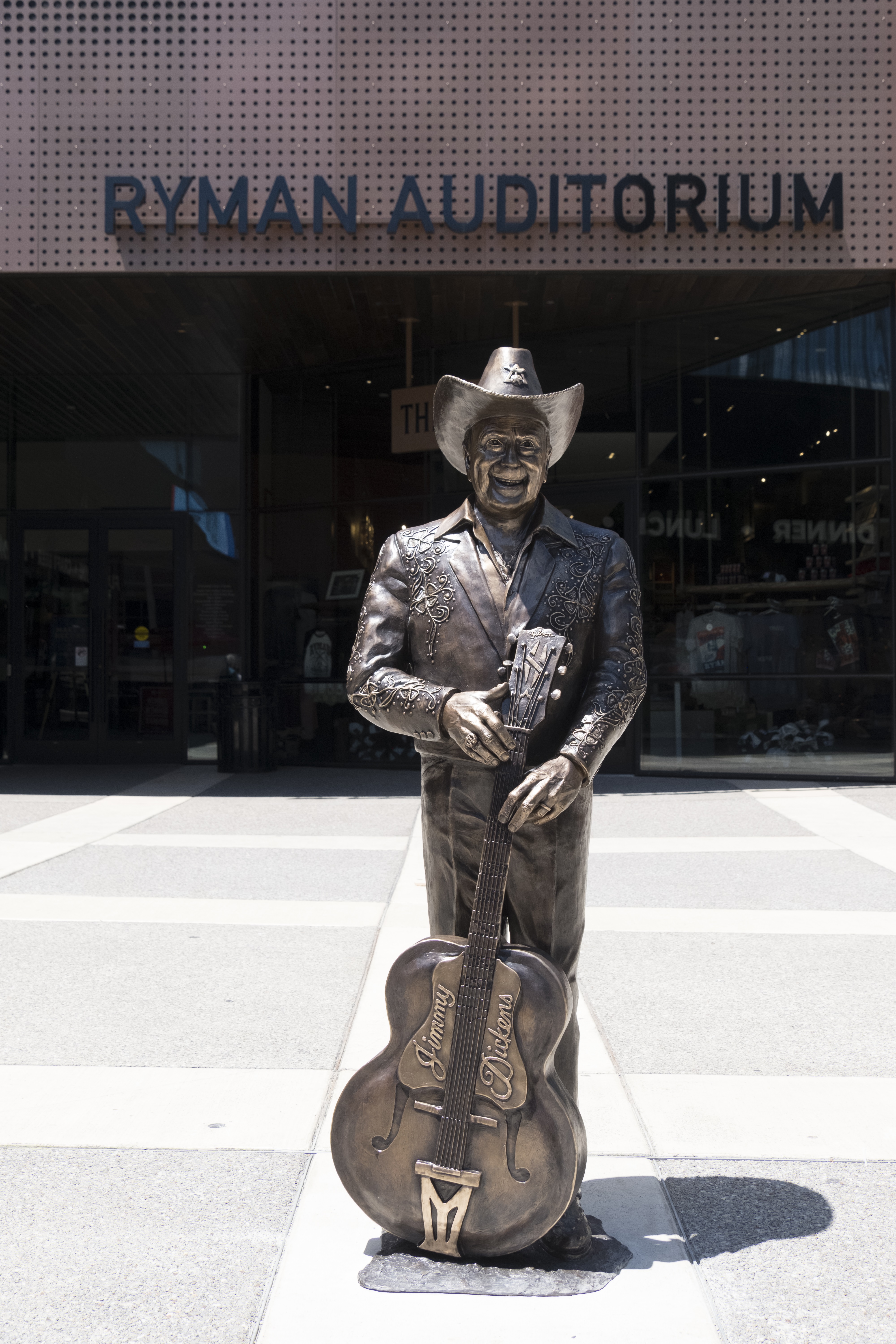 Lifesize bronze statue of Little Jimmy Dickens; Photo Credit: Steve Lowry/Ryman Archives 