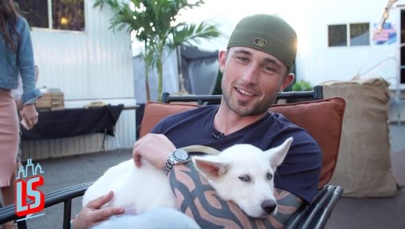 Meet Michael Ray’s Newest Band Member, Wrigley