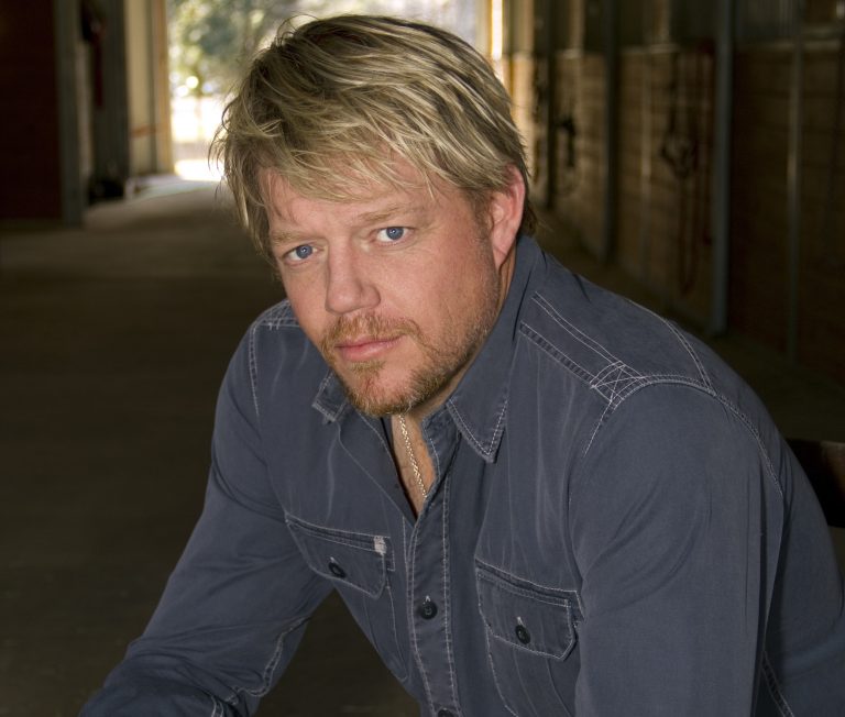 Pat Green Reflects on Careers and Talks New Single, ‘Drinkin’ Days’