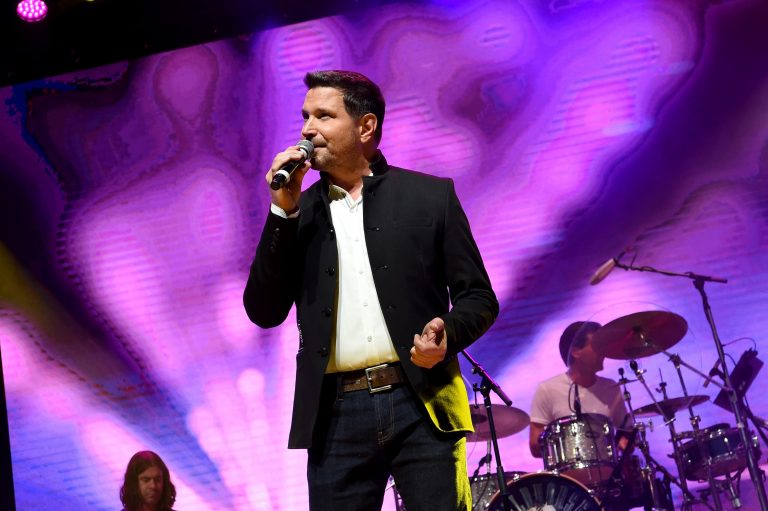 Ty Herndon Hosts Concert for Love and Acceptance During 2017 CMA Fest