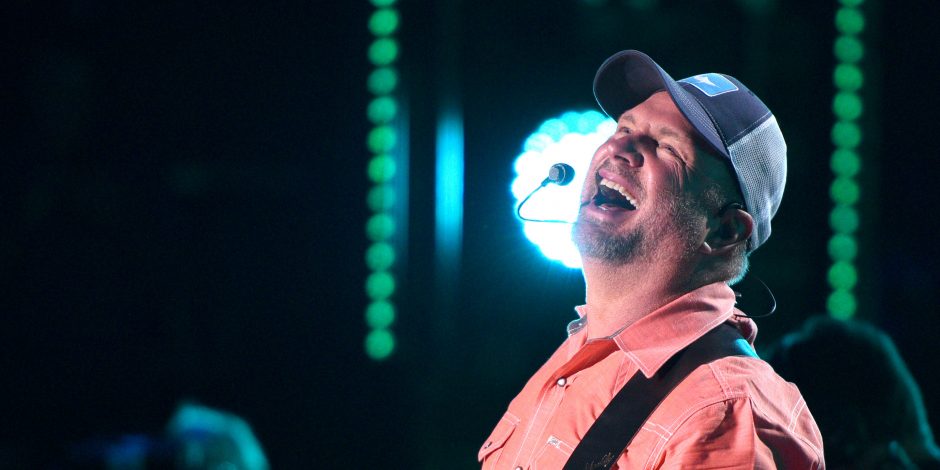 Garth Brooks Reads Gender Reveal, Offers Financial Gift for Fans’ Unborn Child