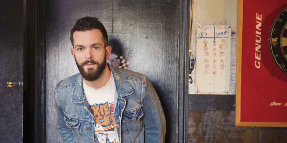 Ryan Kinder Gets ‘Deconstructed’ in Live ‘Close’ Performance Video