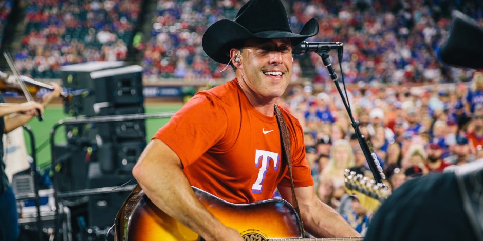 Aaron Watson Finds Success With His Own Brand of Country Music