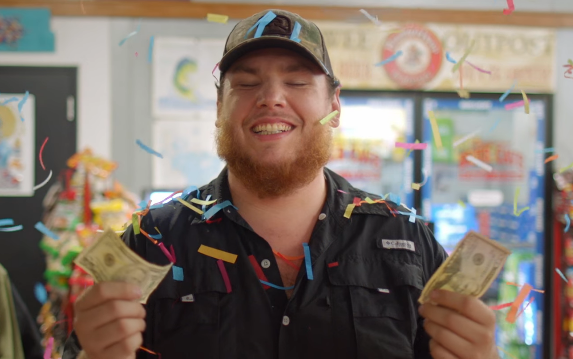 Luke Combs is Living the Good Life in ‘When It Rains It Pours’ Video