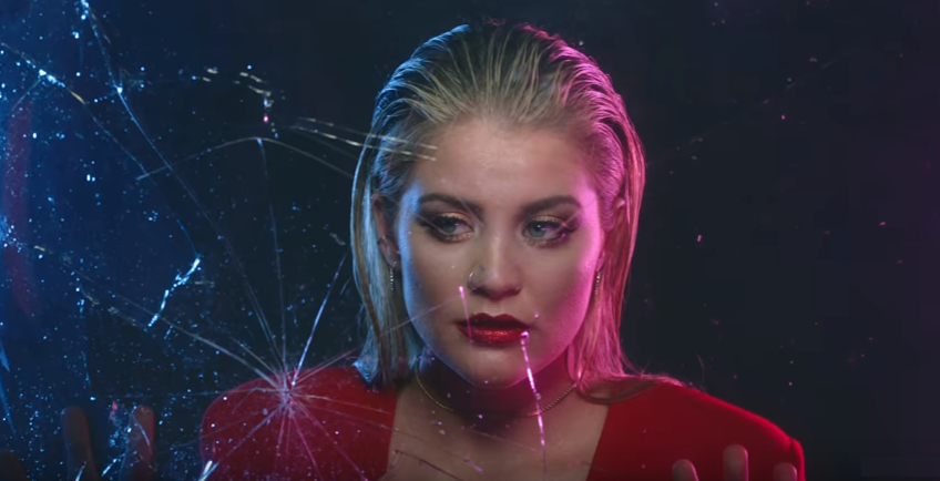 Lauren Alaina Debuts Music Video For Deeply Personal Song, ‘Doin’ Fine’