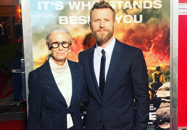 Dierks Bentley Brings His Mom to ‘Only The Brave’ Movie Premiere