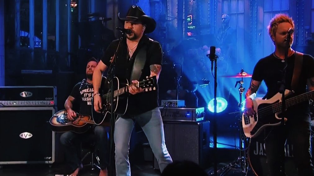 Jason Aldean Makes First Public Appearance After Las Vegas Shooting on ‘Saturday Night Live’