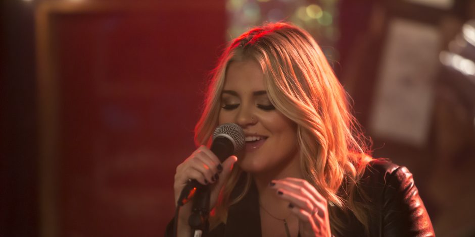 ‘Road Less Traveled’ Starring Lauren Alaina to Make Television Premiere on CMT