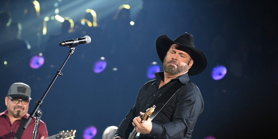 Garth Brooks Honored as First Inductee to Live Hall of Fame