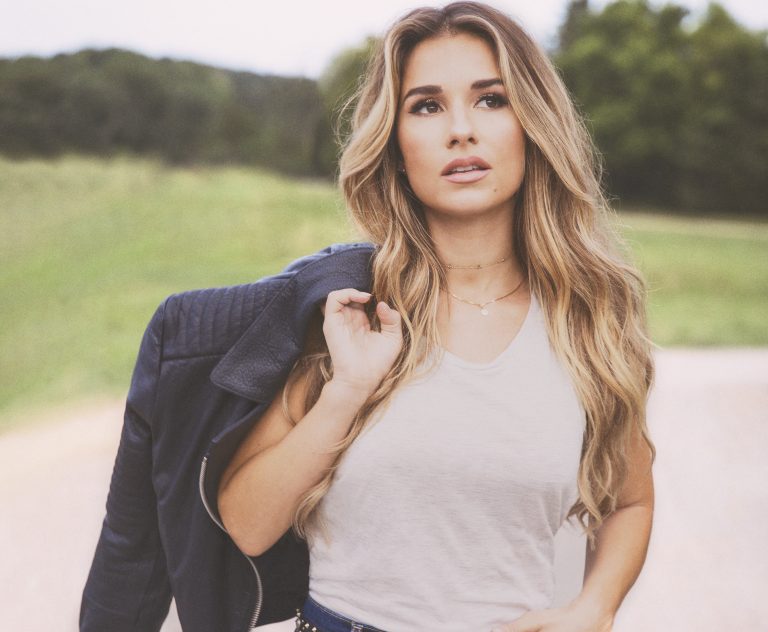 Jessie James Decker’s Younger Brother Survives Rollover Car Accident