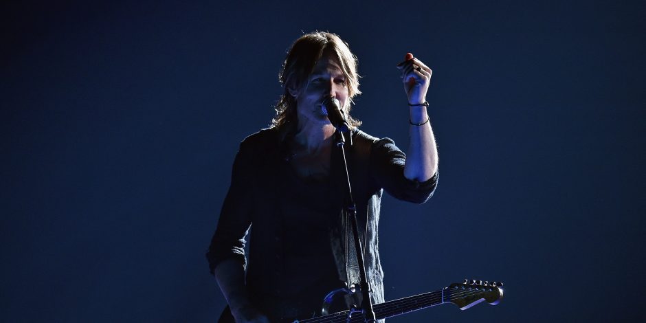 Keith Urban Debuts ‘Female’ with Compelling CMA Awards Performance