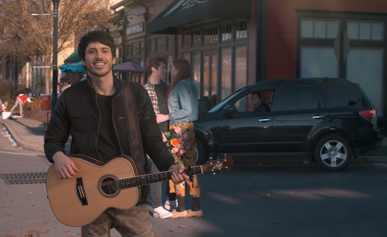 Morgan Evans Brings ‘Kiss Somebody’ to Life in New Video
