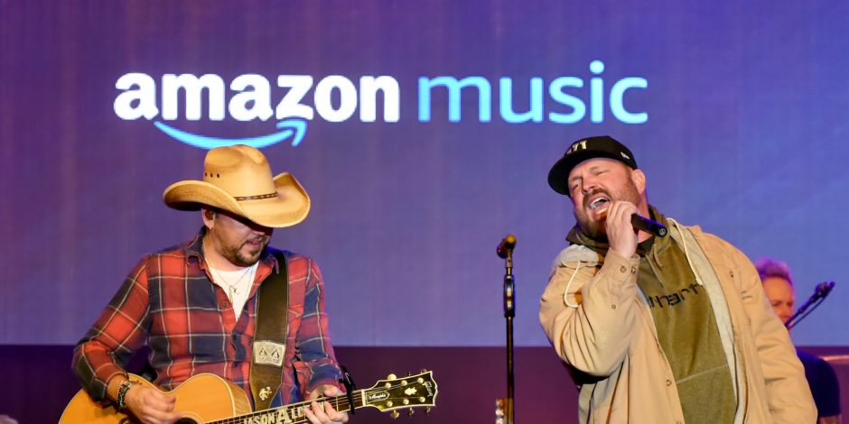 Garth Brooks Joins Jason Aldean for ‘Friends in Low Places’ Performance