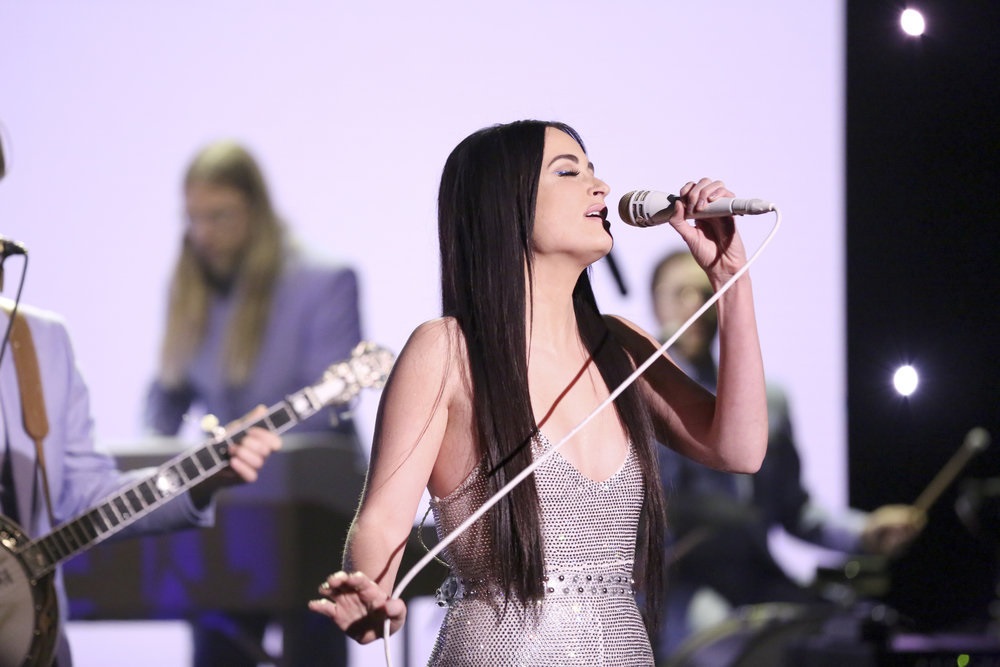 Kacey Musgraves Sparkles on Television Debut of ‘Space Cowboy’