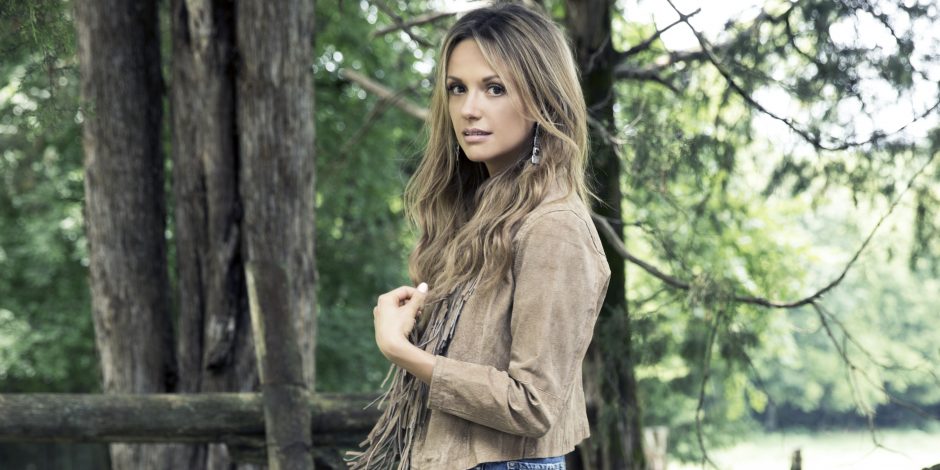 Carly Pearce Reflects on Life After Reading a Letter to Herself at 14 Years Old