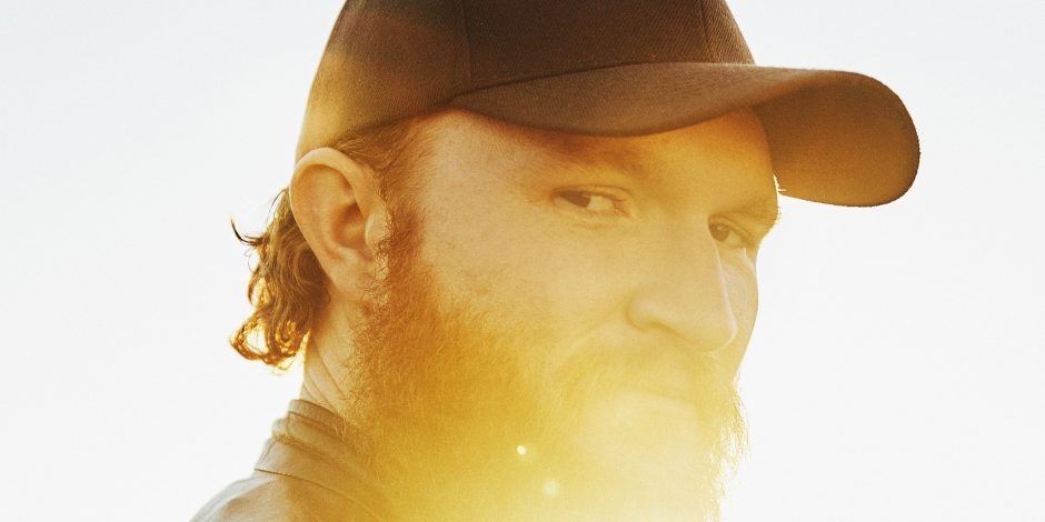 Eric Paslay Remembers the Good Ol’ Days in ‘Young Forever’