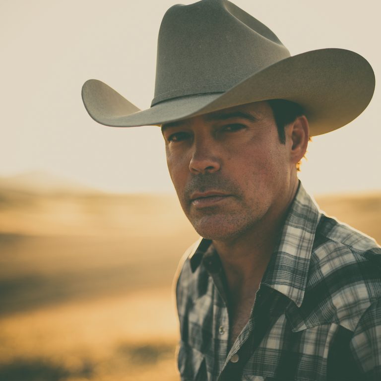 Clay Walker Finds Deep Passion Within ‘Working on Me’