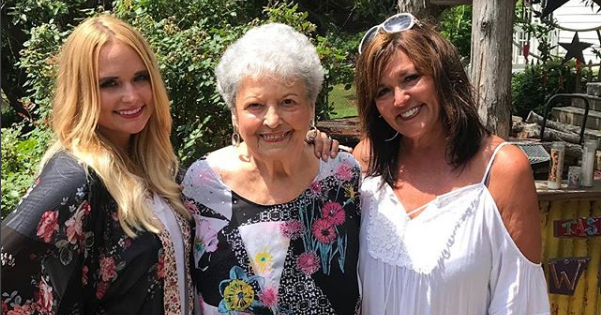 Country Stars Show Love to Their Moms on Mother’s Day