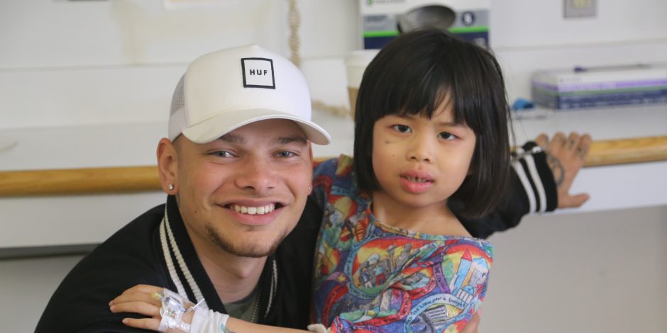 Kane Brown Brightens The Day Of Young Hospital Patients