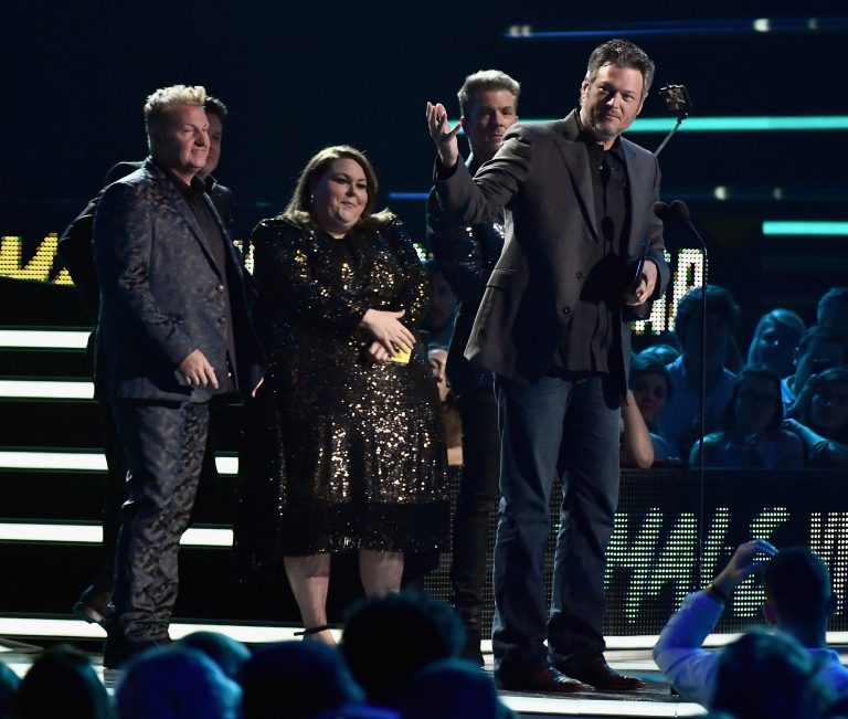 Blake Shelton Claims Male Video of the Year at 2018 CMT Music Awards