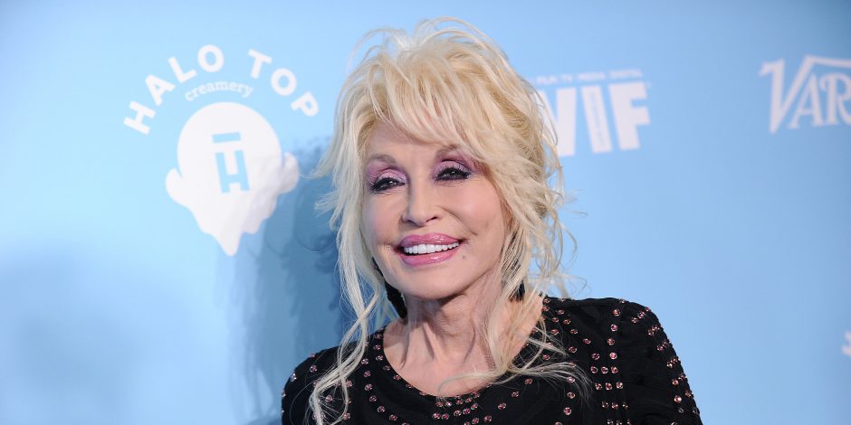 Dolly Parton Teams Up With Netflix For Television Film Series