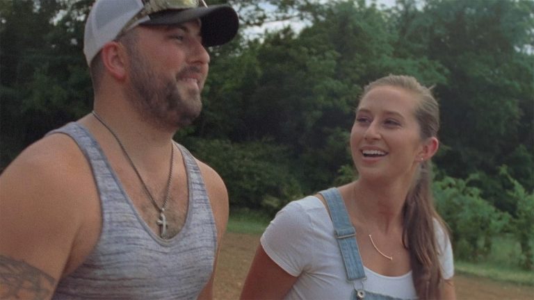 Tyler Farr’s Wife Hannah Stars in His ‘Love By The Moon’ Music Video