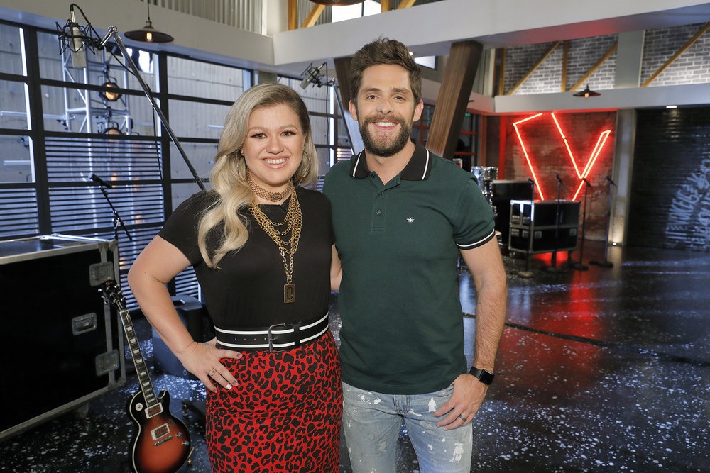 Thomas Rhett Was ‘Honored’ When Kelly Clarkson Asked Him to Join <em></noscript>The Voice</em>