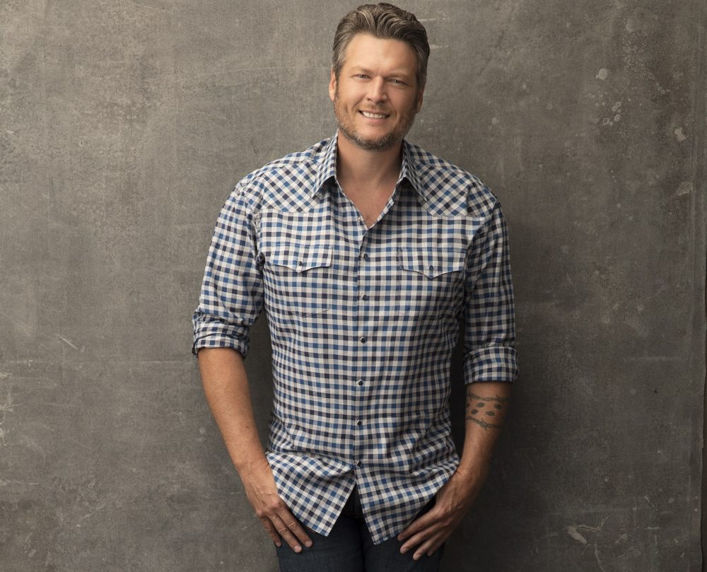 Blake Shelton Enlists Country Stars to Raise Money For Children’s Hospital With Jingle All The Broadway Project