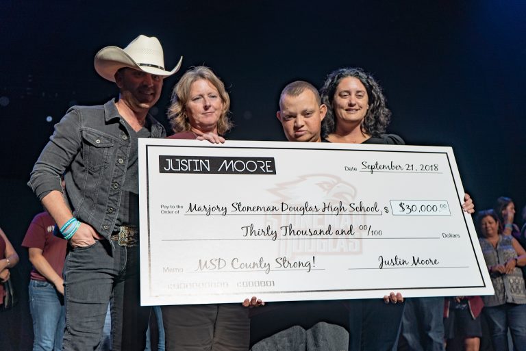 Justin Moore Donates $30,000 to Parkland’s MSD Fund