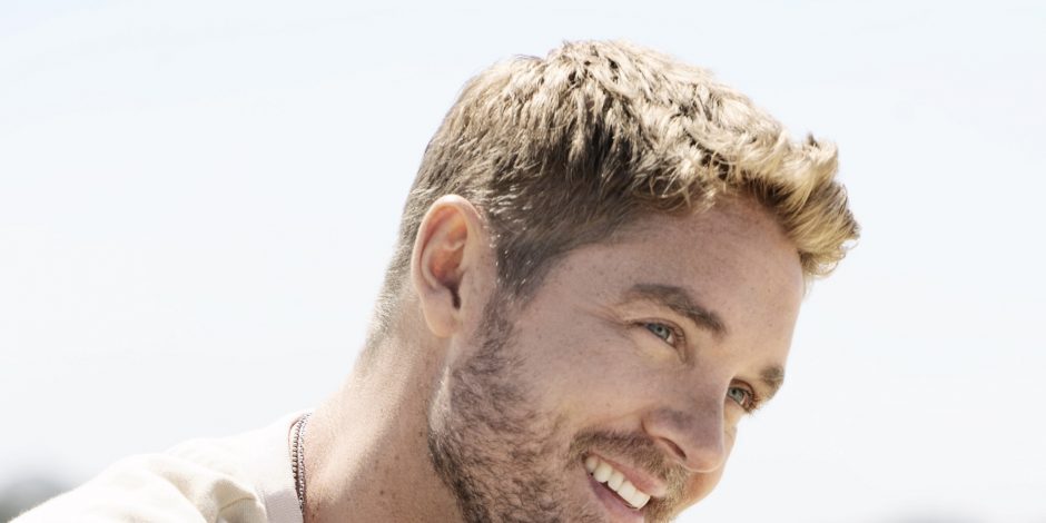 Brett Young Turns a Page With The Chapters Headlining Tour