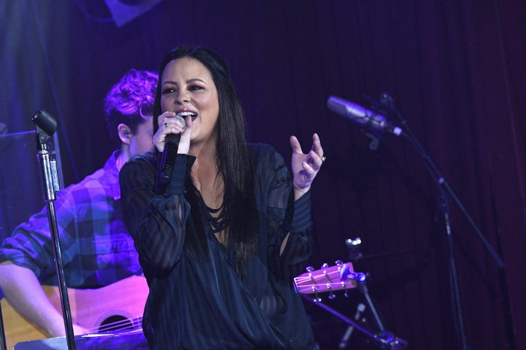 Sara Evans Airs Frustrations About Lack of Women in Country Music