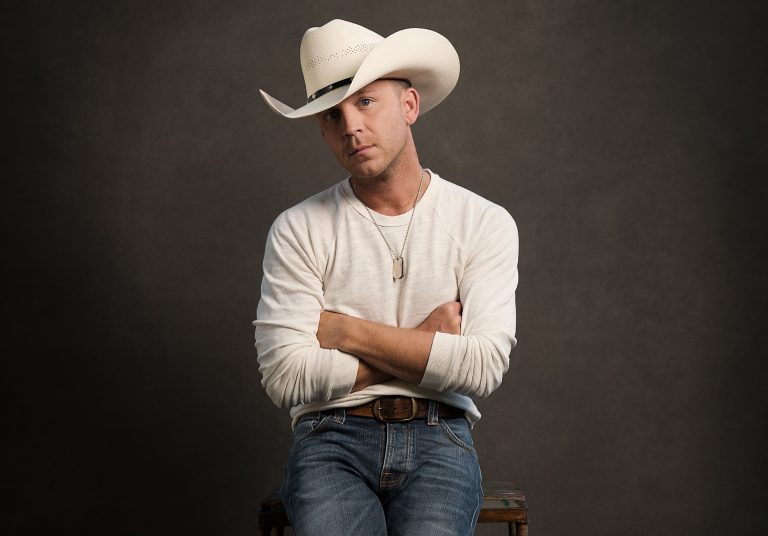 Justin Moore Honors First Responders in ‘The Ones That Didn’t Make It Back Home’ Video