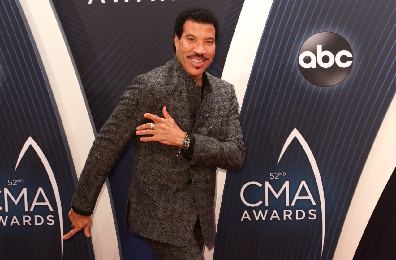 Is Lionel Richie Ready to Release Another Country Record?