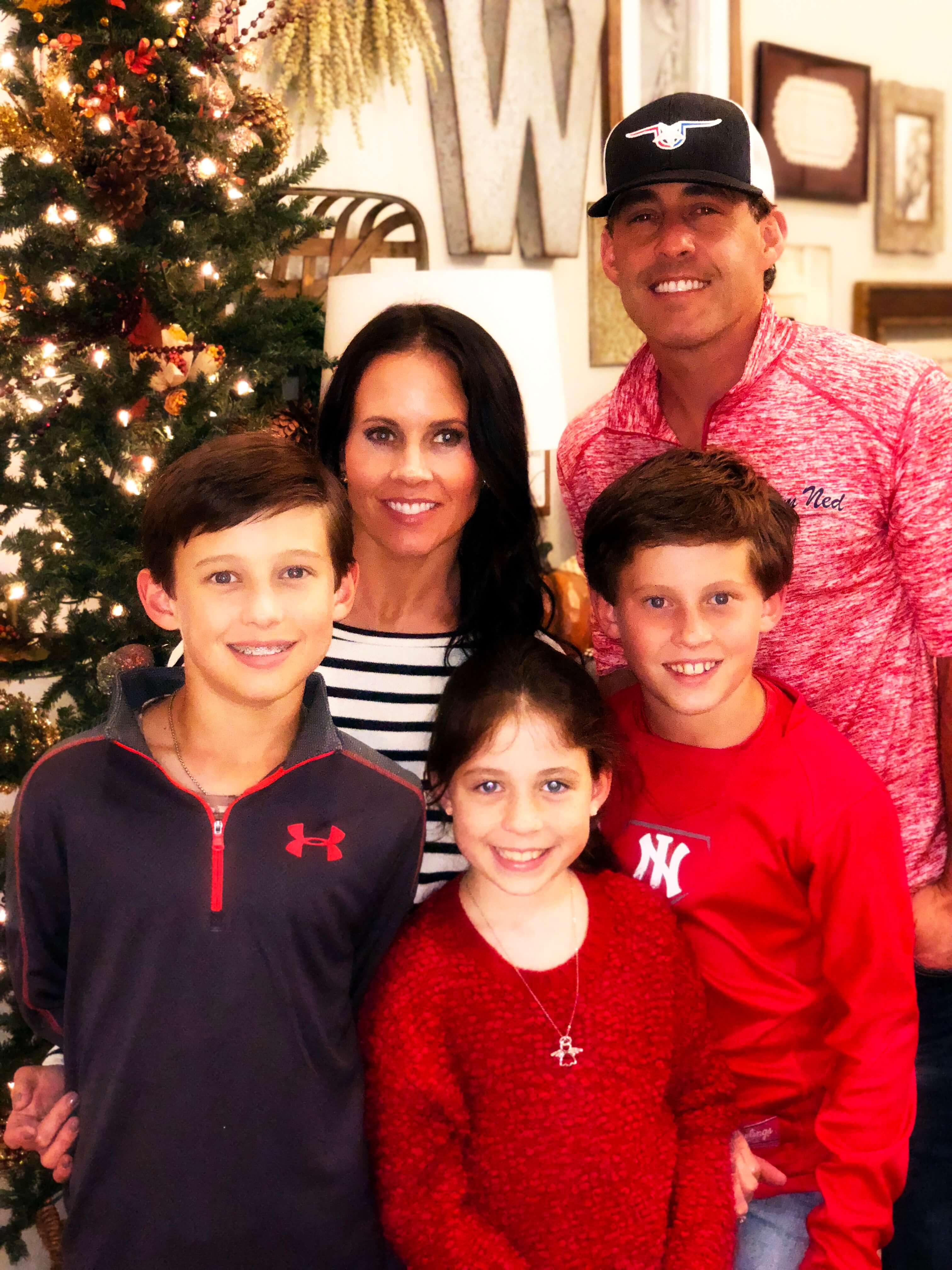 Aaron Watson and his family pose for their Christmas card