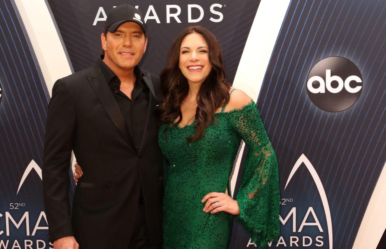 Rodney Atkins Gets Bamboozled by Gender Reveal of Third Child