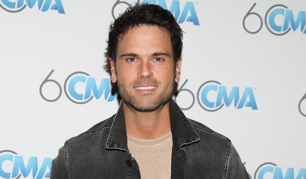 Chuck Wicks is Engaged: Watch His Sweet Proposal
