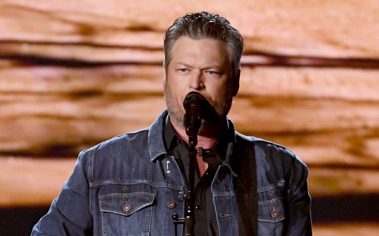 Blake Shelton Delivers Stormy ‘God’s Country’ at 2019 ACM Awards